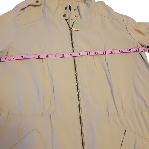 Zara Basics beige light weight spring jacket - Picture 4 of 6